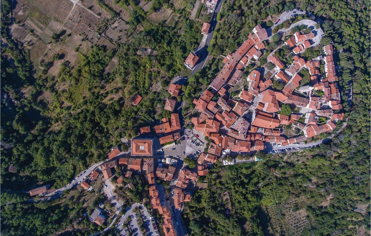 Gorgeous Apartment In Labin With Wifi Exterior photo
